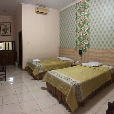 Grafika Hotel Dan Resto Gombong  Zewnętrze zdjęcie
