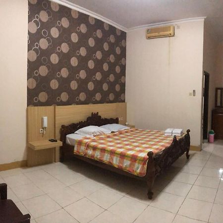 Grafika Hotel Dan Resto Gombong  Zewnętrze zdjęcie